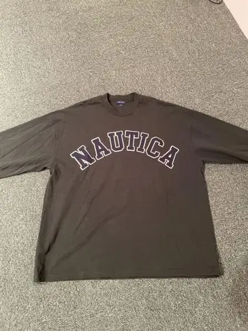 [ 새상품급 ] NAUTICA 그린 로고 긴팔 T셔츠 XXL