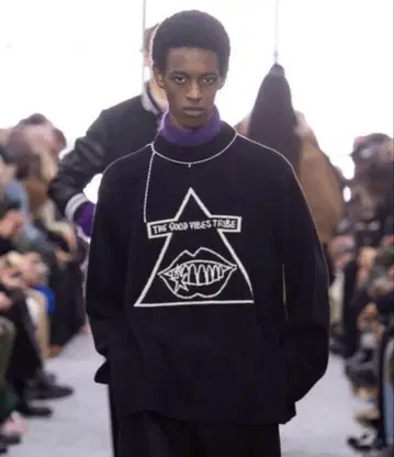 sacai 니트