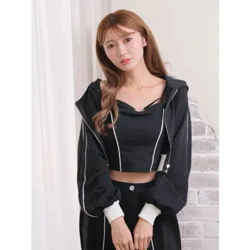 바이컬러 맨투맨 앙상블 후드티