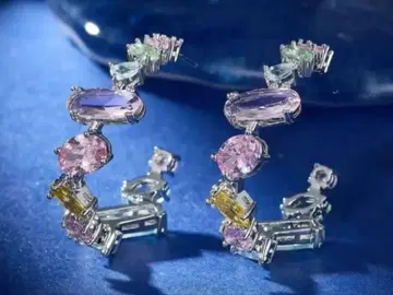 [ 새상품 ] 고품질 S925 SWAROVSKI풍 멀티 컬러 후프 귀걸이