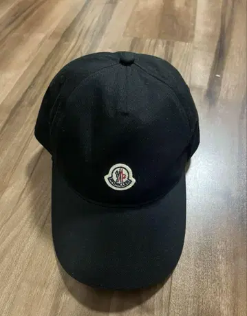 MONCLER 블랙 캡