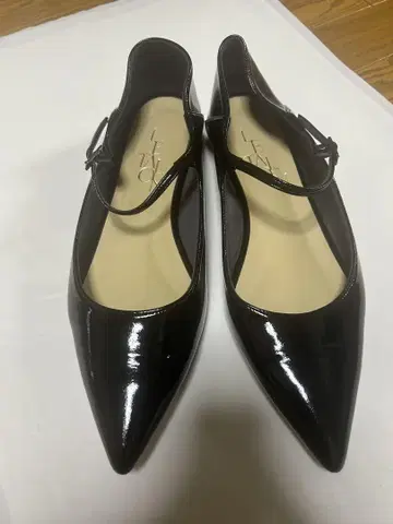 새상품급 루탈론 포인티드 원 스트랩 플랫 멜리 제인 24.5cm