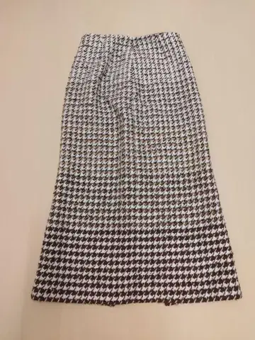 IENA LINTON사 그라데이션 롱 스커트 이에나 하운드투스