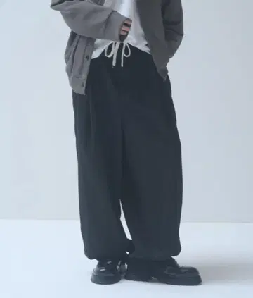 DOOPZ 드로우 스트링 턱 와이드 팬츠