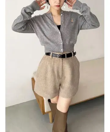 Z1071 릴리 브라운 다트 라운드 형태 숏팬츠