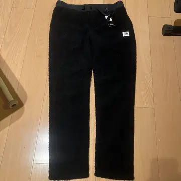 Quiksilver 플리스 팬츠 블랙