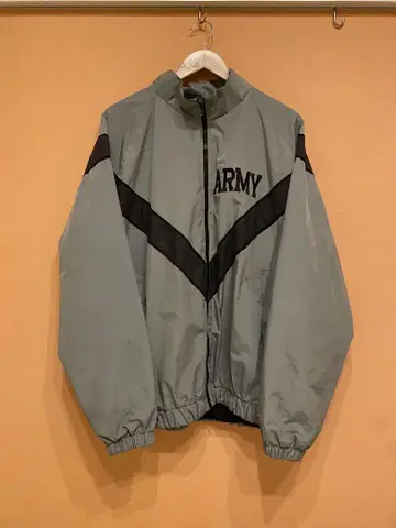 미군 실물 US ARMY IPFU 트레이닝 자켓 M LONG