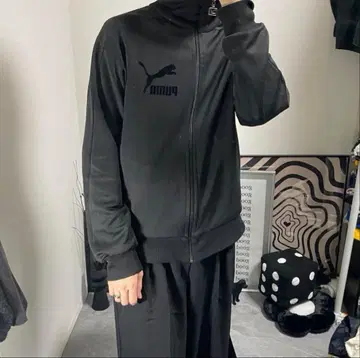 PUMA 블랙 저지 y2k 모드 grunge