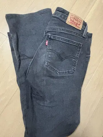 Levi's 다크 그레이 스트레이트 데님