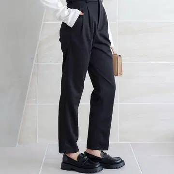 배가 볼록해도 괜찮은 테이퍼드 팬츠