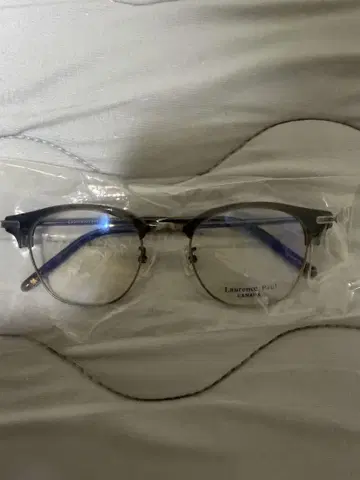 Laurence Paul C07 연예인 착용 모델