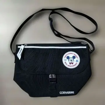 도쿄 디즈니 리조트 40주년 기념 CONVERSE 숄더백 블랙