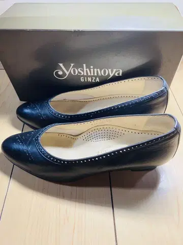 긴자 요시노야 Yoshinoya 블랙 가죽 펌프스 24.5cm