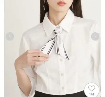 스나이델 스카프 크롭 셔츠