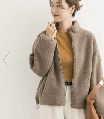 어반 리서치 도어스 스탠드 카라 보아 블루종