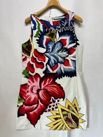 예쁜 desigual 데시구알 대형 꽃무늬 슬리브리스 원피스 44