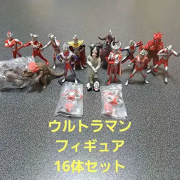 울트라맨 피규어 세트 16체