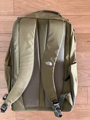 THE NORTH FACE 카키 백팩