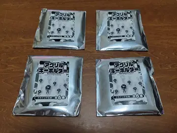 블랙 미야쿠미야쿠 아크릴 키링 4개 세트
