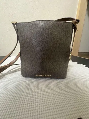 MICHAEL KORS 숄더백 브라운