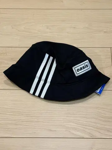 Oasis 런던 아디다스 버킷햇