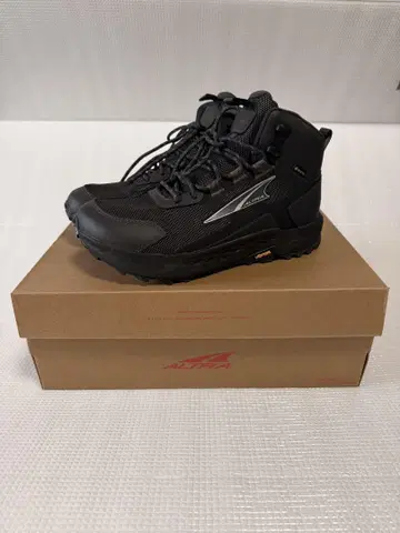 Altra Gore-Tex 하이컷 스니커즈 블랙