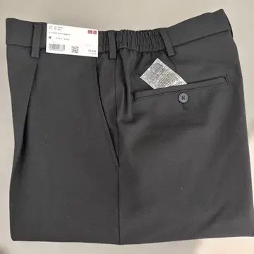 [ 새상품 ] 택 포함 UNIQLO 턱 와이드 팬츠 M 블랙