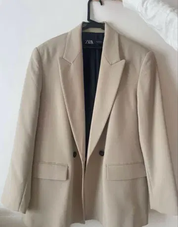ZARA 베이지 테일러드 자켓