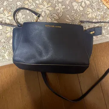 MICHAEL KORS 네이비 숄더백