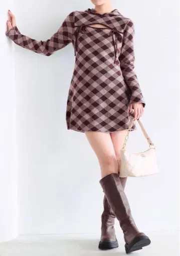 새상품 OLIVE des OLIVE 데콜테 개방 후드 미니 원피스