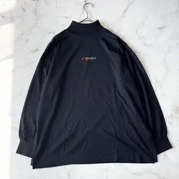 새상품급 레오나르 LEONARD SPORT 하이넥 티셔츠 네이비 M 자수