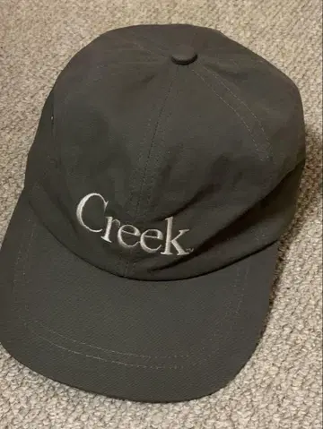 Creek Angler's Device 로고 캡