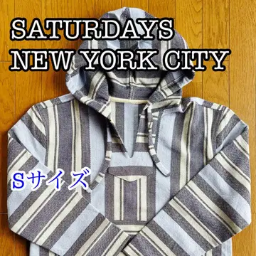 새터데이스 뉴욕시티 상의 풀오버 판초 후드