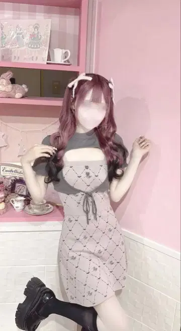 미셸 마카롱 이모쨩 콜라보 HW 모노그램 앙상블 원피스 핑크