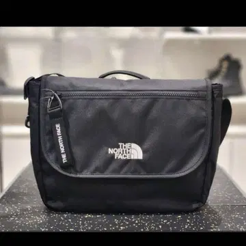 THE NORTH FACE 메신저 백 M