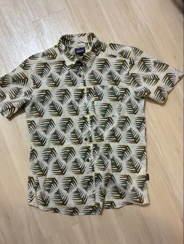 Patagonia 반팔 셔츠 오가닉 코튼 잎 패턴