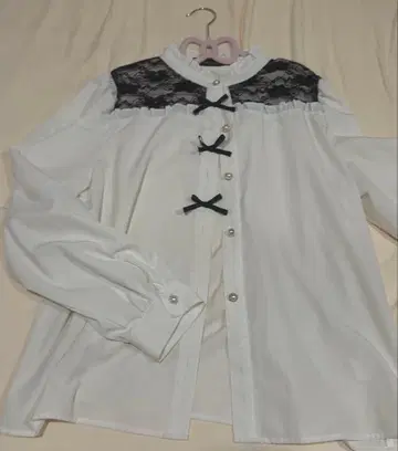 지뢰 리본 레이스 블라우스 화이트