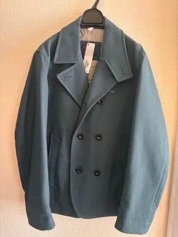 라코스테 P코트