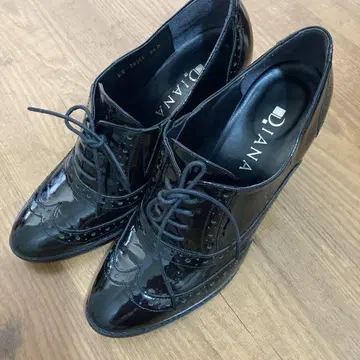 다이애나 레이스업 힐 숏부츠 에나멜 24cm