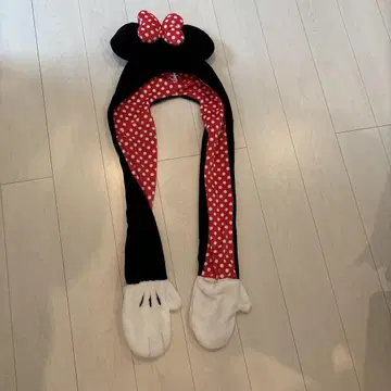 미니 마우스풍 캡 머플러