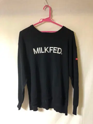 여성용 긴팔 니트 스웨터 블랙 MILKFED.