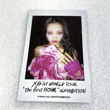 XG CHISA 폴라로이드 The first HOWL EXHIBITION