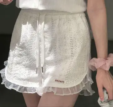 muguet frill lace short pants