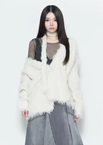 thered thread S robe cardigan White