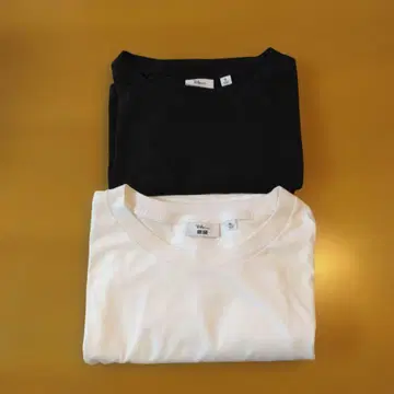 유니클로 론 헤르만 콜라보 T셔츠 XL 블랙 x 화이트 타마타카 한정판
