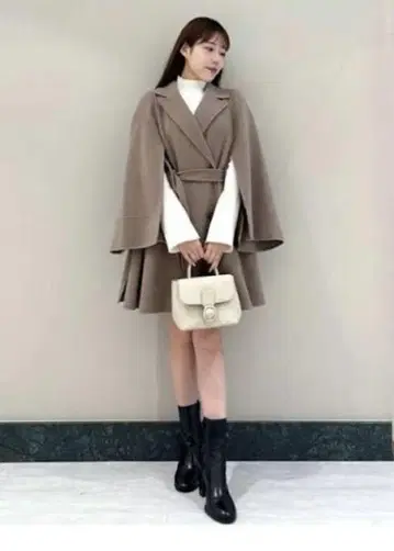 리버 플레어 코트 카멜 1