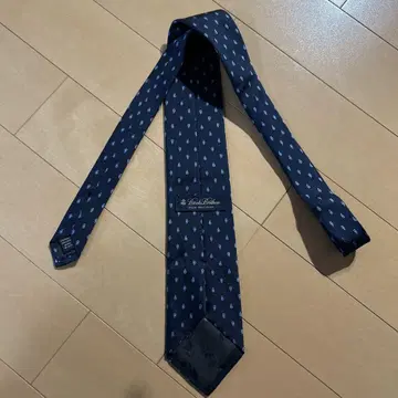 Brooks Brothers 페이즐리 무늬 넥타이