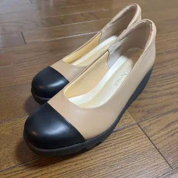 힐즈아베뉴 펌프스 21.5cm 베이지 블랙