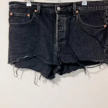 Levi's 블랙 데님 숏팬츠