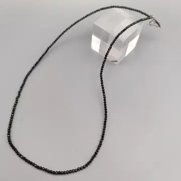 각인 SILVER 블랙 스피넬 목걸이 ~칠흑의 반짝임과 실버의 기품